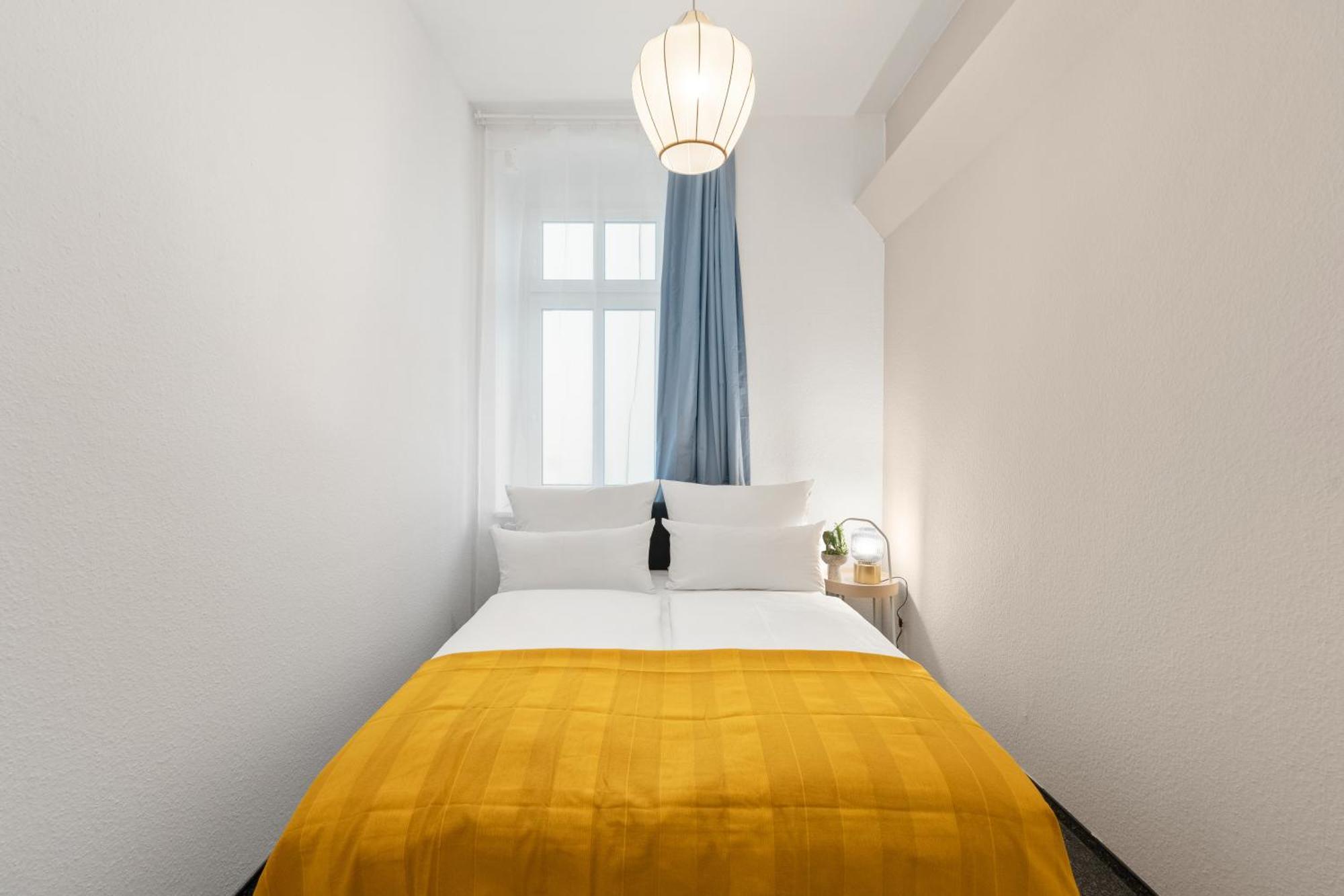 33 L With 8 & 3 Bathrooms Appartement Berlijn